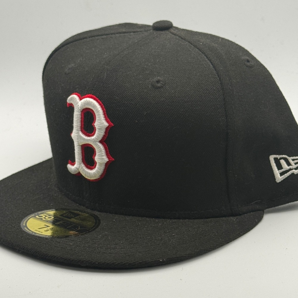 New Era 59FIFTY Boston Red Sox MLB Fitted Hat Black Size 7 5/8 60.6cm